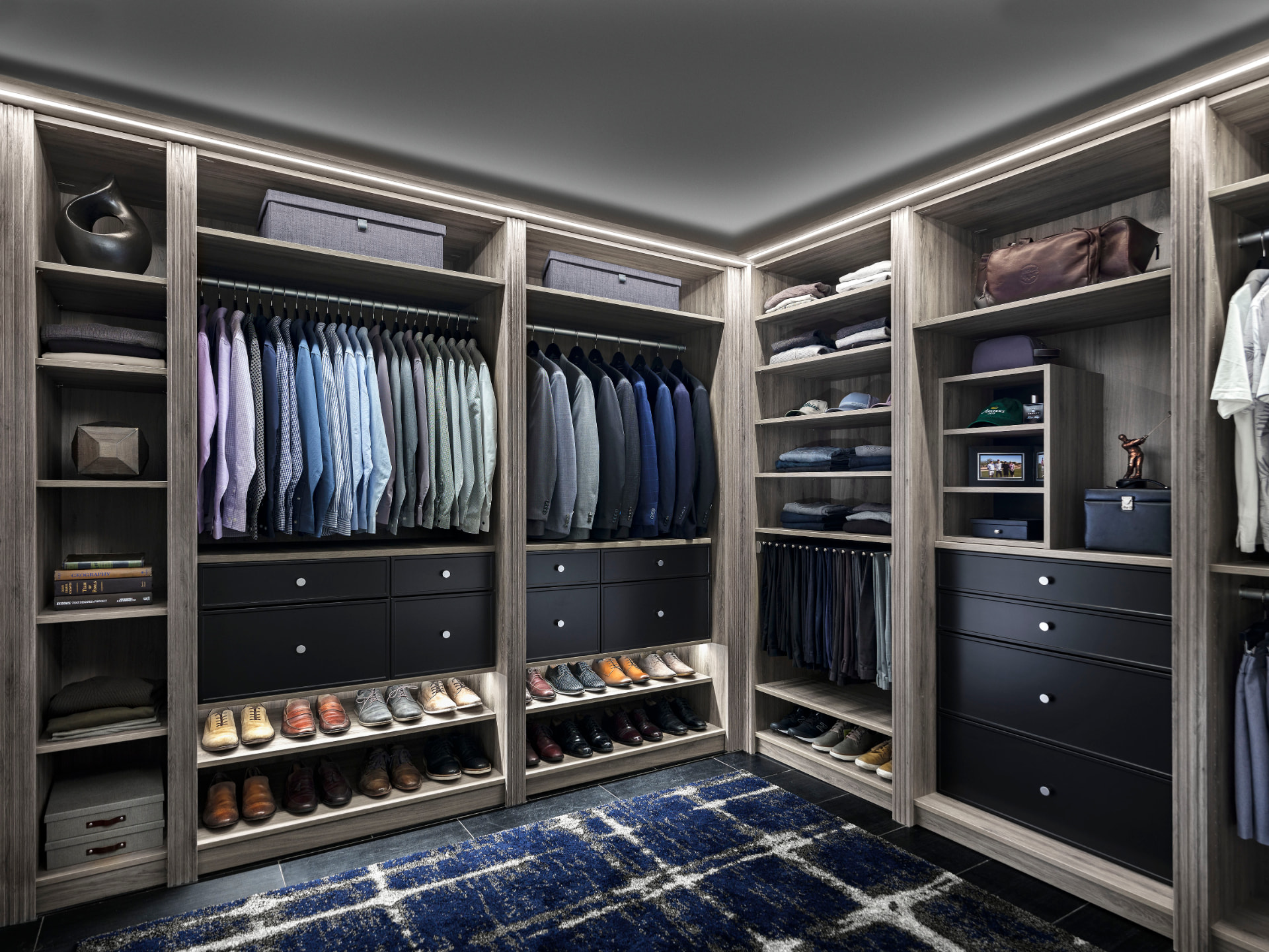 Drift & Raven Slim Shaker — Walk-In Closets project in Hawaiʻi