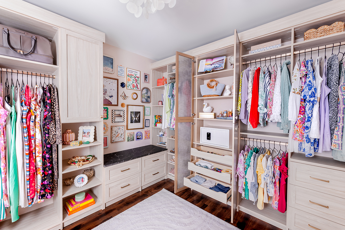 Dune Five-Piece Shaker — Walk-In Closets project in Hawaiʻi
